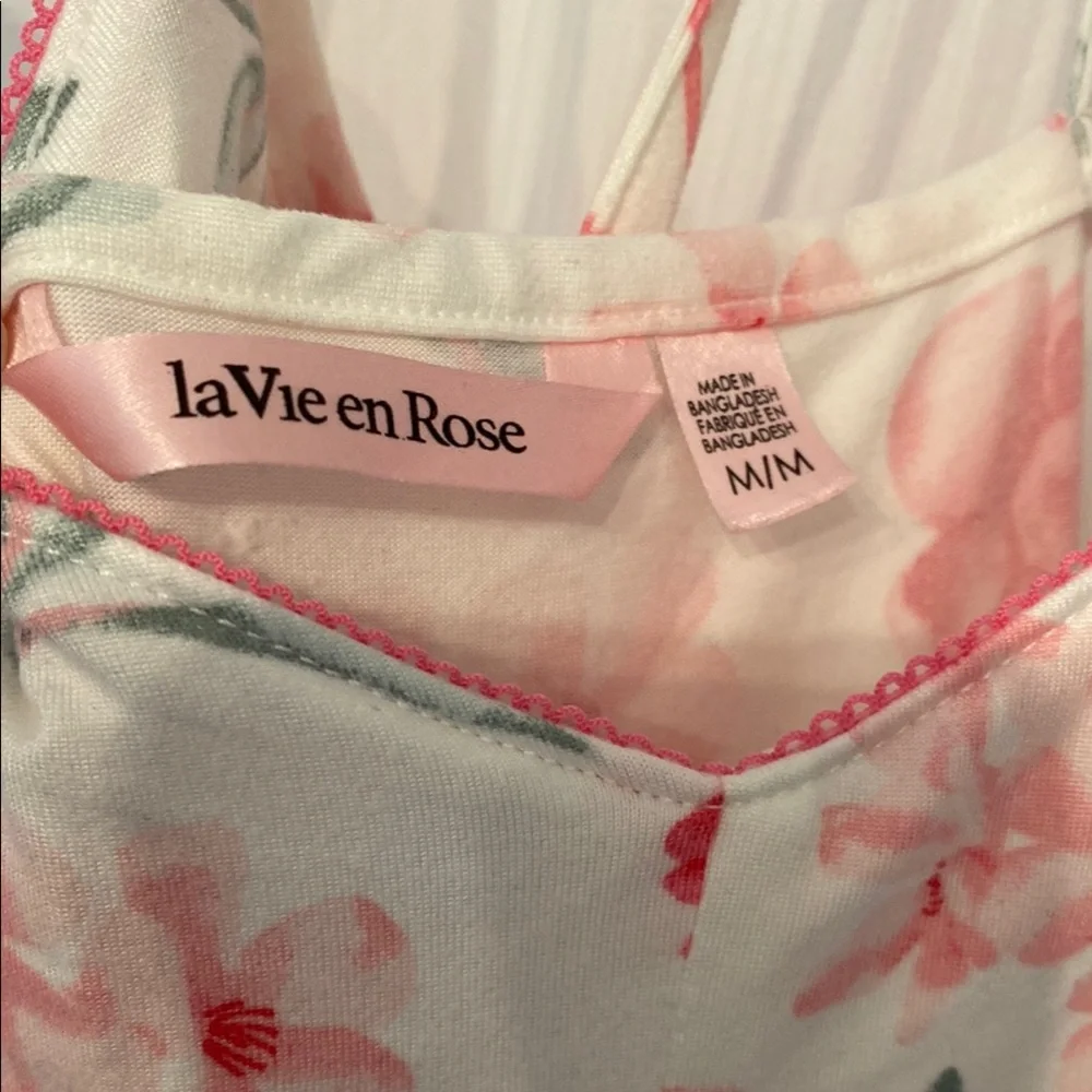 La Vie En Rose Floral Print Women's Nightgown - Picture 10 of 10